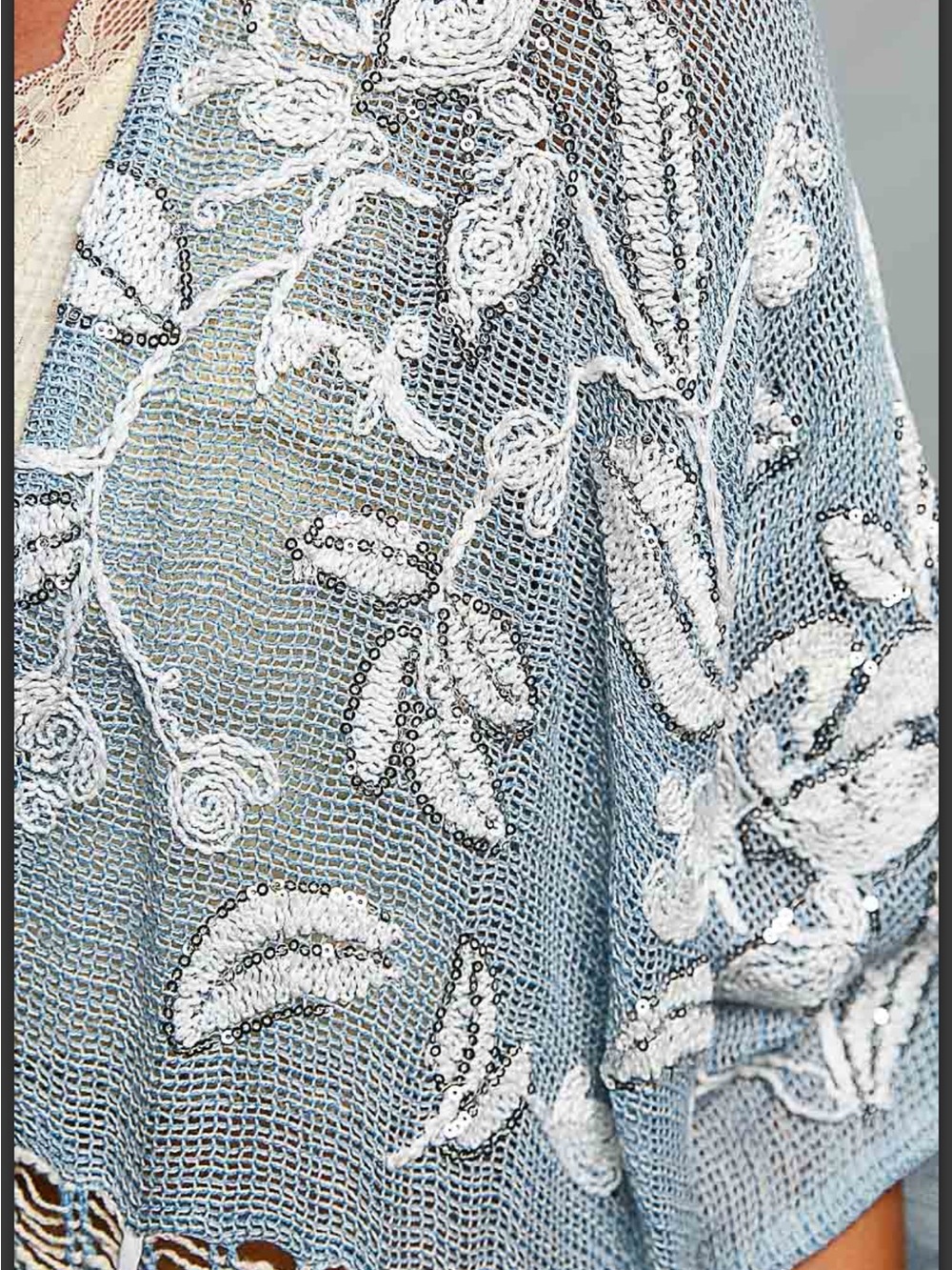 POL Tasseled Embroidered Fringe Kimono - Picture 4 of 7